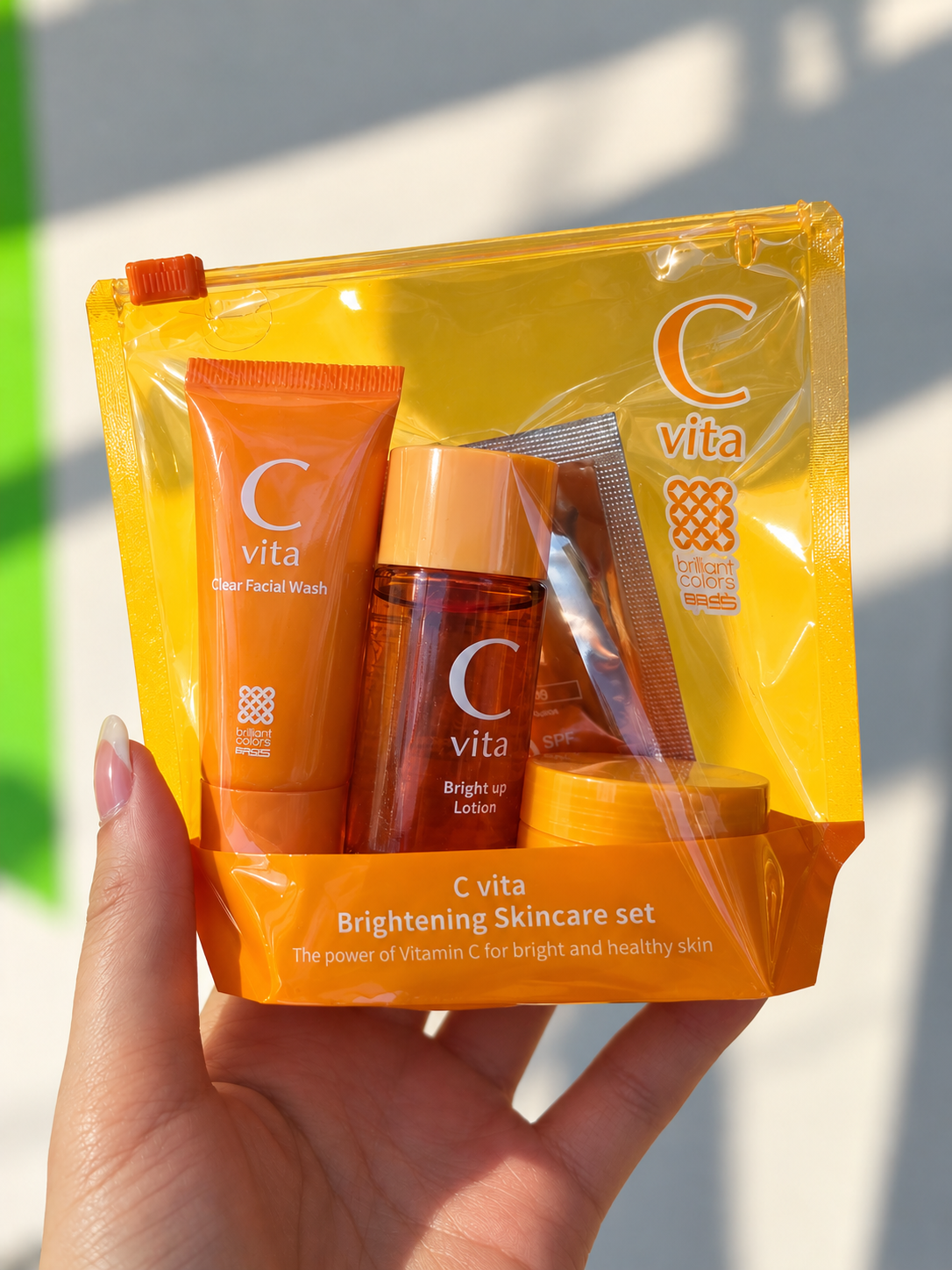 C vita Brightening Skincare Set – Set pentru îngrijirea și luminozitatea tenului